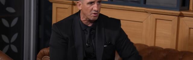 "Sa 3 godine je ostavljen u Zvečanskoj" Kristijan Golubović se slomio za Božić, pomenuo decu: "Skupa je cena"