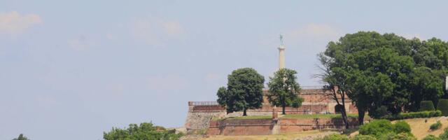 Vreme danas: Ujutru slab prizemni mraz, tokom dana pretežno sunčano