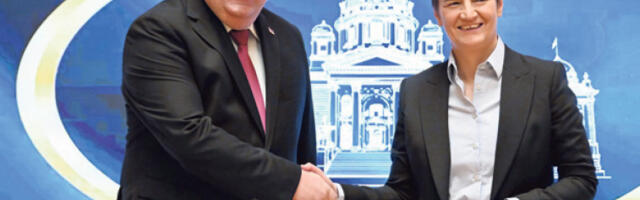 Србија никад није више бринула о свом народу