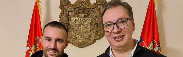 Za građane mere važe, a za SNS kamarilu ne: Otvorili restoran za dizajnera