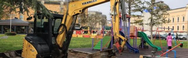 Proširuje se najposećenije dečje igralište u gradu, biće dovoljno sprava za sve mališane koji dolaze