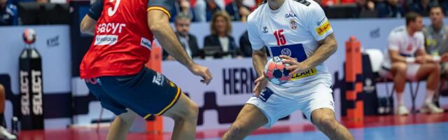 Srbija pokazala "zube," ali bez iznenađenja protiv Španije (Foto)