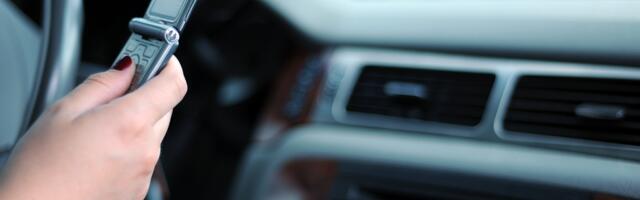 Dobila kaznu za telefon u vožnji – jedini problem je što nema ruku (VIDEO)