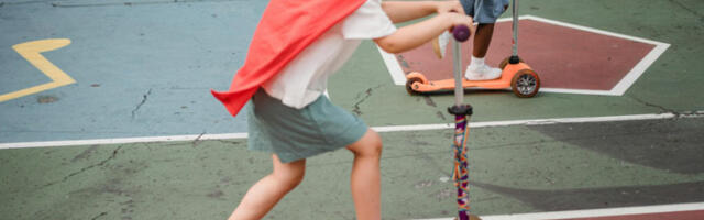 Ко сме на тротинет: упозорава се да је вожња забрањена за млађе од 14 година