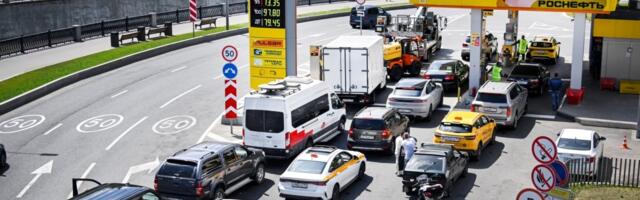 'Samo o tome pričaju': Daleko od rata u Ukrajini, kriza s gorivom glavna briga u Rusiji
