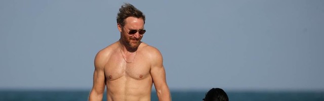 Od David Guetta na plaži jedino bolje izgleda njegova devojka