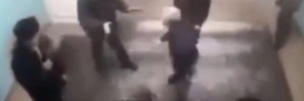 Kako je jedan vremešni Rus poslagao mlade huligane k'o Bosanac drva