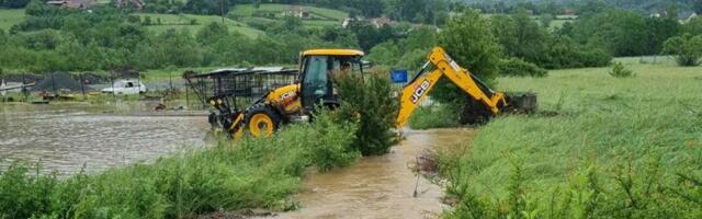 Nevreme u zapadnoj Srbiji ne prestaje: U Kosjerići poplavljeno 20 kuća, pod vodom i magistralni put za Valjevo