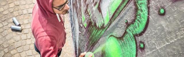 Novi Ćaci grafiti: "Blkatori terorisi" - "Ana Brnabić počela da piše grafite" (FOTO)