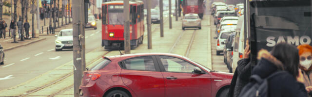 МУП упозорава на опасан викенд на путевима