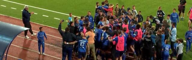 Minuti strepnje pa slavlje! Ovako su fudbaleri Mladosti dočekali vesti o opstanku (VIDEO)