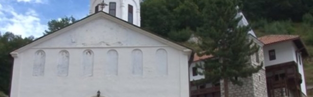 MILO POČEO DA OTIMA SVETINJE! U Pjevljima izglasali prodaju MANASTIRSKE VODENICE!