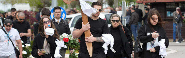 SAHRANJEN SAŠA KATANČIĆ: Reči njegovog oca razaraju dušu, velika tragedija za porodicu