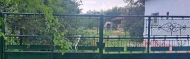 U ovom selu se prodaje kuća i plac od 30 ari za bukvalno smešne pare: Ima struju, vodu i gas (FOTO)
