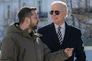 Тајанствени Бајденов пут у Кијев – воз, мрак и вечера у Вашингтону