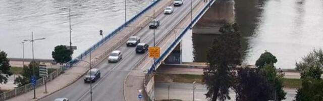 NESREĆA NA MOSTU DUGA U NOVOM SADU! Stvaraju se ogromne gužve (VIDEO)