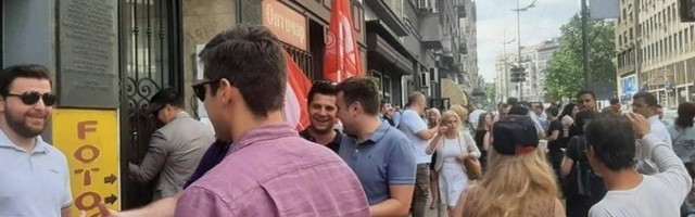 DIGLI GLAS Pobuna i protestna šetnja advokata (VIDEO)