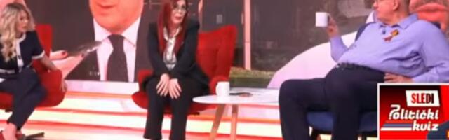 &quot;EVO, UBIĆU SE SAD OVOM ŠOLJOM!&quot; Šešelj u neverici posle rasprave sa Zorom Dobričanin Nikodinović