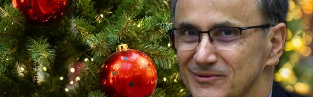 "NASTAVLJAMO DA GRADIMO SRBIJU KOJA ČUVA MIR I STABILNOST!" Premijer Macut svim građanima čestitao Novu godinu!