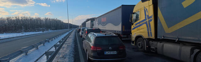 Teretnjaci čekaju tri sata na izlazu iz Srbije na prelazu Batrovci