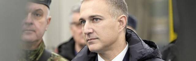 Nebojša Stefanović: Zašto je Brnabić prećutala Šešeljeve besmislice?