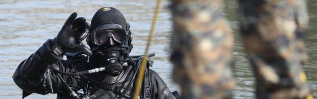 Potonuo splav na 25. maju: Na licu mesta ronioci
