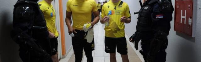 OKRUŽENI POLICIJOM NE ŽELE DA POČNU MEČ S PARTIZANOMA ADMIRALBET! Evo gde su igrači grčkog tima! (FOTO GALERIJA)