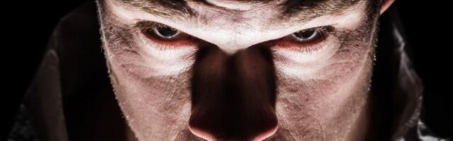 Profesorka psihologije tvrdi da PSIHOPATE imaju OVE 3 osobine: Suptilni znaci koje većina ljudi ignoriše