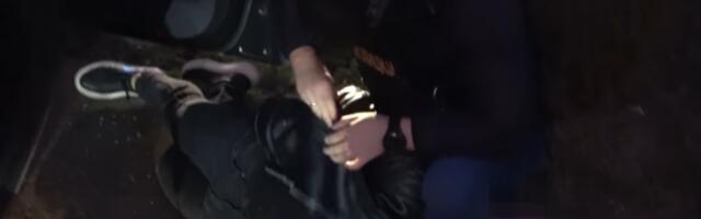 POGLEDAJTE KAKO JE UHAPŠEN PIROMAN SA NOVOG BEOGRADA! Spekatkuralna akcija UKP - NA ZEMLJU, LISICE NA RUKE! (VIDEO)