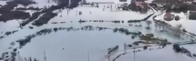 DRAMATIČNI SNIMCI IZ PODGORICE! Voda potopila čitavo naselje (VIDEO)