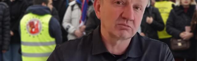 MALO IM SE ULIZUJE, PA IH MALO VIŠE OPLJUJE! Đilas se ponudio studentima blokaderima, a onda krenuo đonom: "Nemaju iskustvo ni znanje!" (VIDEO)