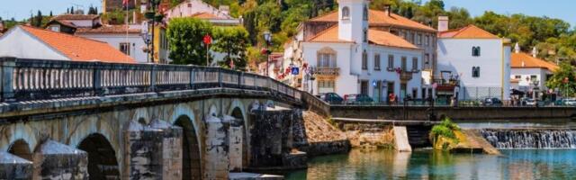 Grad templara koji osvaja na prvi pogled: Bajkovita arhitektura i tajni hodnici bez gužve i užurbanosti