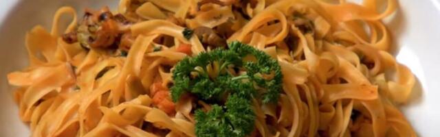 Starinski rezanci po domaćem bakinom receptu: Svako jelo će biti mnogo uskusnije, a caka je u ovome!