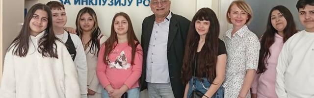 Učenici iz Bačkog Monoštora posetili Kancelariju za inkluziju Roma u Novom Sadu