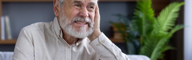 Nije do televizora: 6 suptilnih znakova da polako gubite sluh, a koje svi ignorišemo