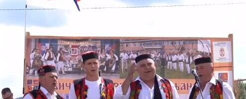 BACALI KAMEN S RAMENA I SKAKALI U DALJ: Janjani održali sabor u Futogu uz narodni višeboj, kosidbu, izvorne pesme i gusle, posetioci uživali u tradiciji