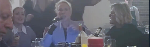 Aleksandra Prijović ODUŠEVILA IZDANJEM na Breninoj slavi, pevala uglas sa svekrvom, veče se još prepričava! (VIDEO)