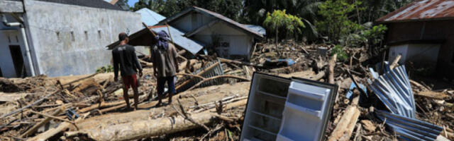 Број жртава катастрофе у Индонезији се попео на 604