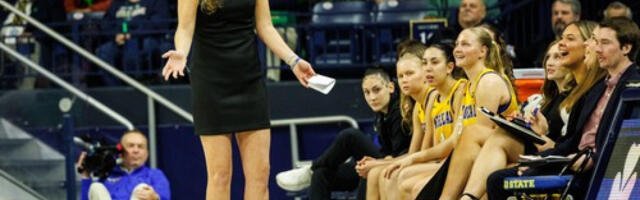 Seksi Amerikanka je senzacija na mrežama: Uvek u štiklama i kratkim haljinama na parketu (VIDEO/FOTO)