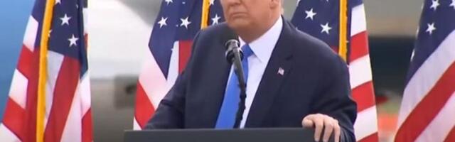 ŠOKANTAN POTEZ BELE KUĆE: Amerikanci dobijaju pasoše sa Trampovim likom! Društvene mreže se usijale, pljušte optužbe za autokratiju! (FOTO)