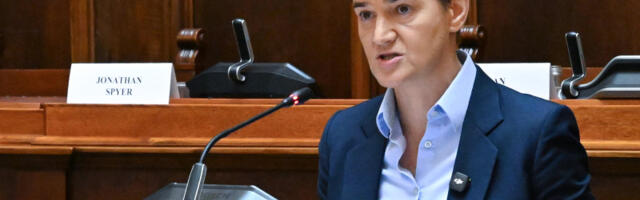Brnabić u Skupštini pozvala da se ne politizuje priča o maloletnom licu: “Opet zloupotrebljavaju decu”