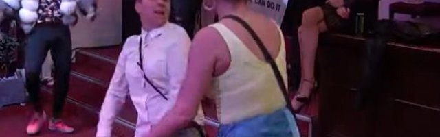 SANJA ĆE POLUDETI! Matora se pribijala uz Anabelu, ponovo pravi istu grešku! (Video)