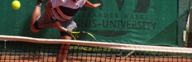 Međedović u polufinalu teniskog turnira u Nursultanu