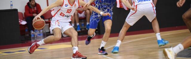 Pioniri Borca savladali Crvenu zvezdu u borbi za prvo mesto, 55 poena Andreja Bjelića