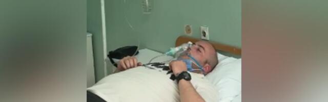 POPRSKALI MU GAS U LICE, IMA STRAVIČNE POVREDE: Ovo je muškarac kog su napali blokaderi u Boru! Priključen je na kiseonik, KRVARI SLUZOKOŽA u nosu i ušima