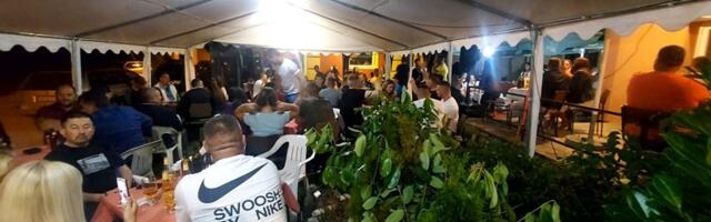 Seoska metropola u takovskom kraju - otvaraju se restorani, pekare, krenule večernje žurke