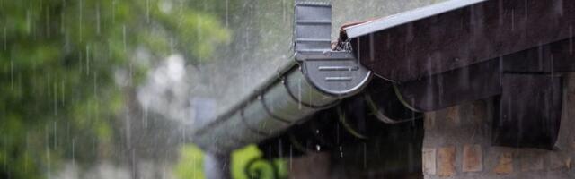 Grmi, seva i lije kao iz kabla: Nevreme se sručilo na Beograd