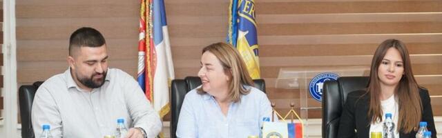 PREOKRET – Rektorka DUNP Zana Dolićanin podržala proteste studenata!