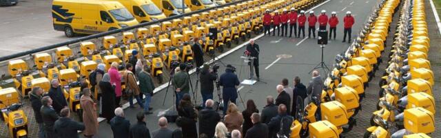 Poštari Srbije dobili novih 216 električnih mopeda