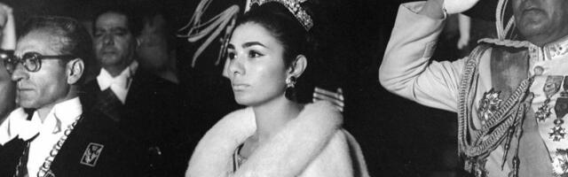 Tragičan život iranske kraljice Soraje: Šah je obasipao dijamantima, a zbog 1 stvari je ostavio (FOTO)